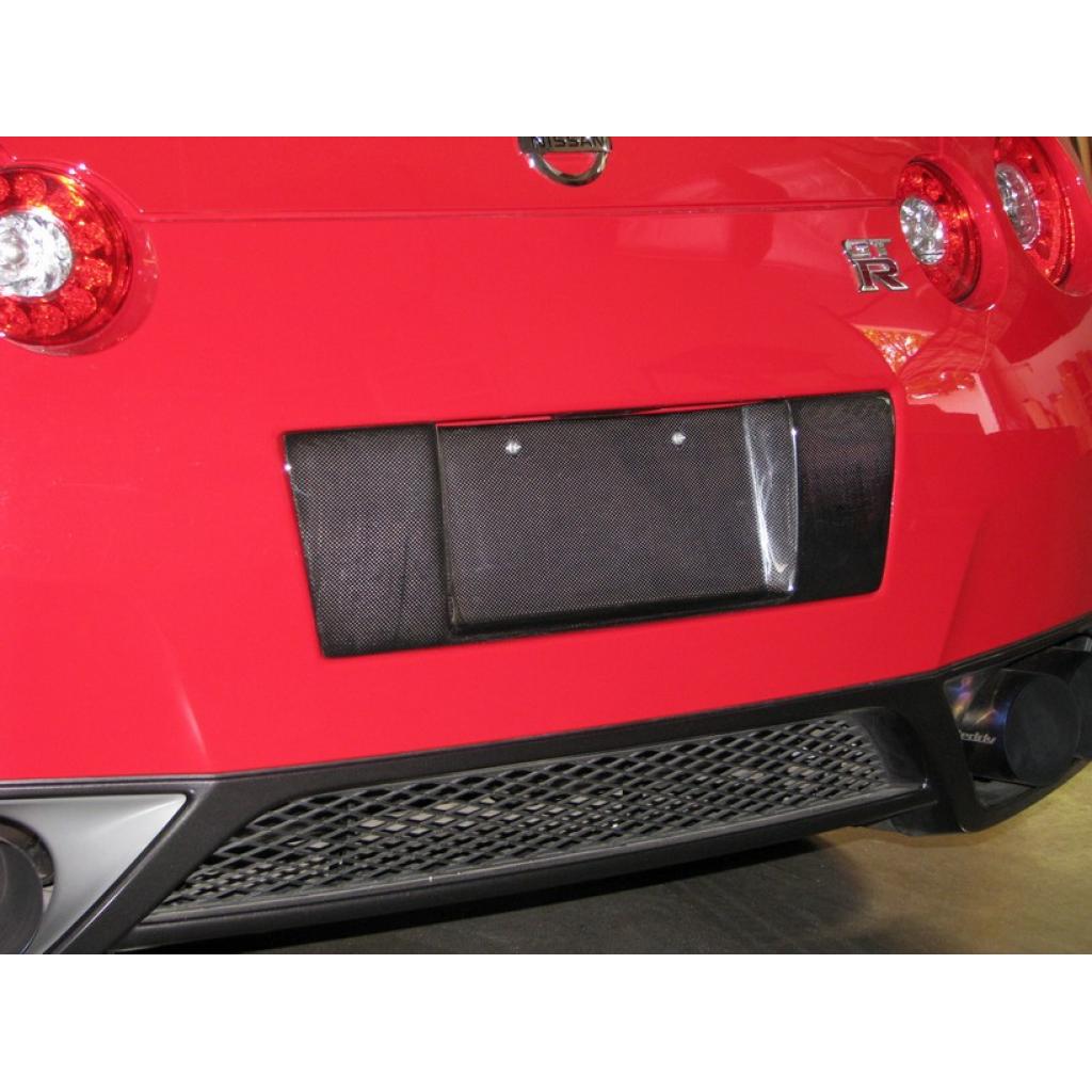 APR CARBON FIBER LICENSE PLATE BACKING: NISSAN GTR 12-16