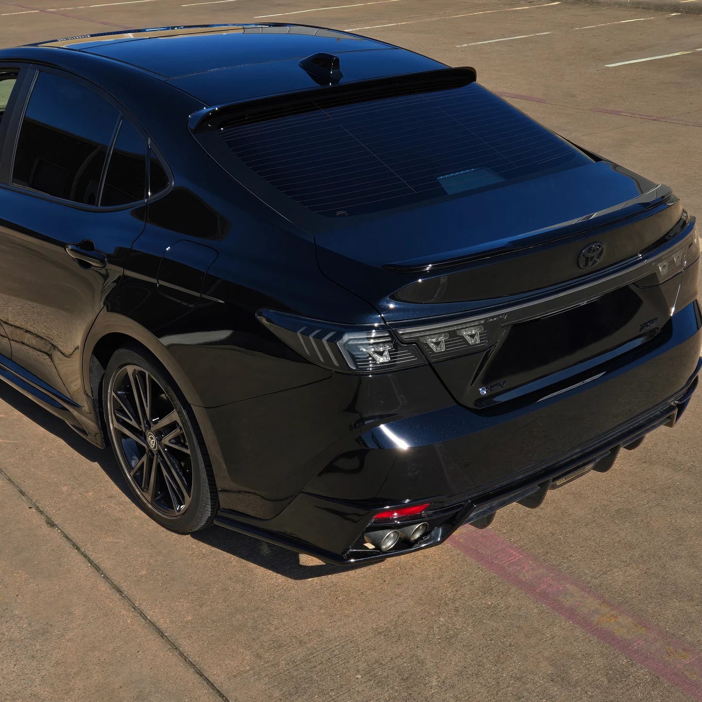 2025 Toyota Camry LED Tail Lights - The Retro Style