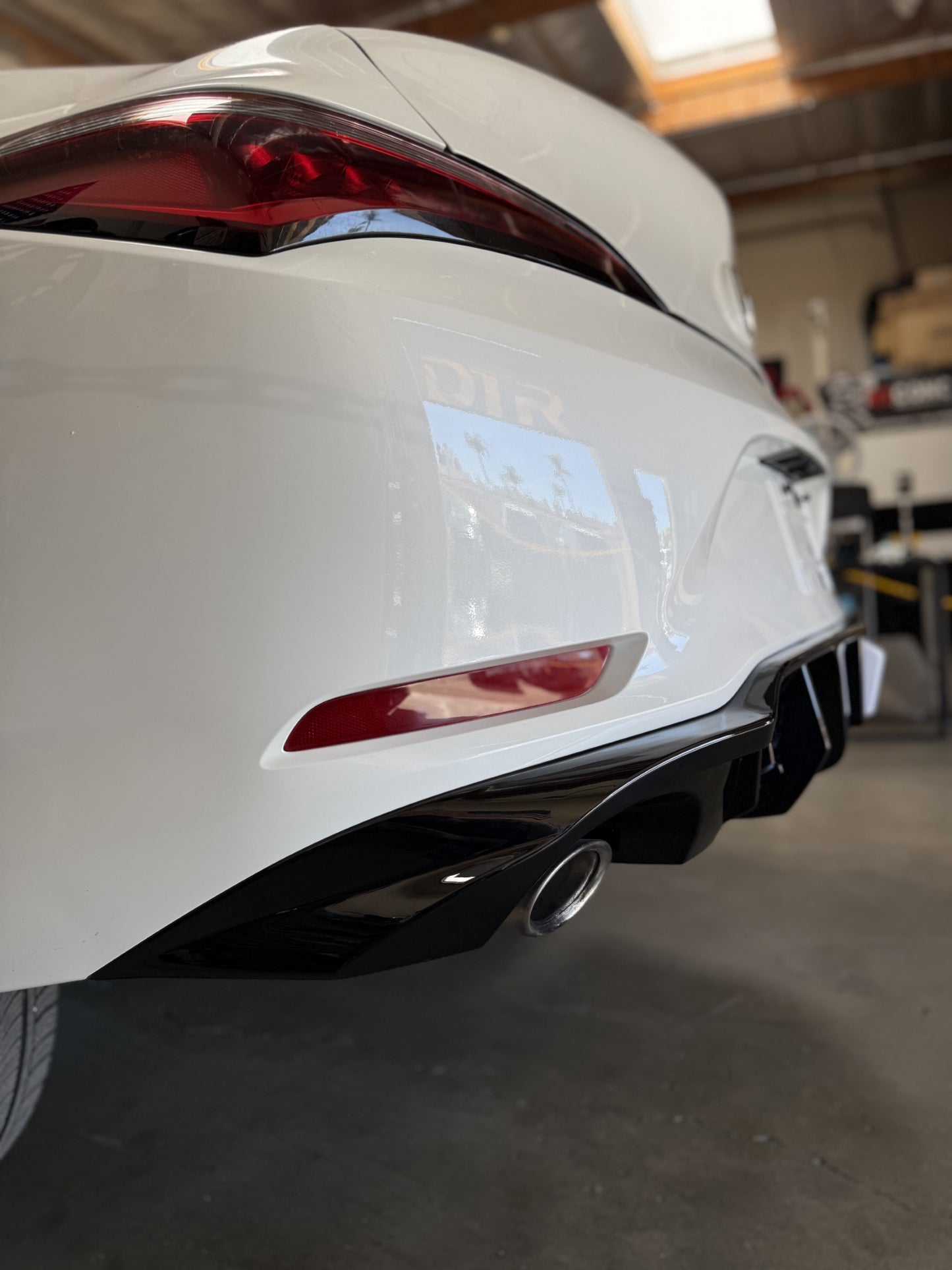 2023-2025 5th Gen DE4 Acura Integra Gloss Black Rear Diffuser(replacment) with Clear 3rd Brake LIGHT
