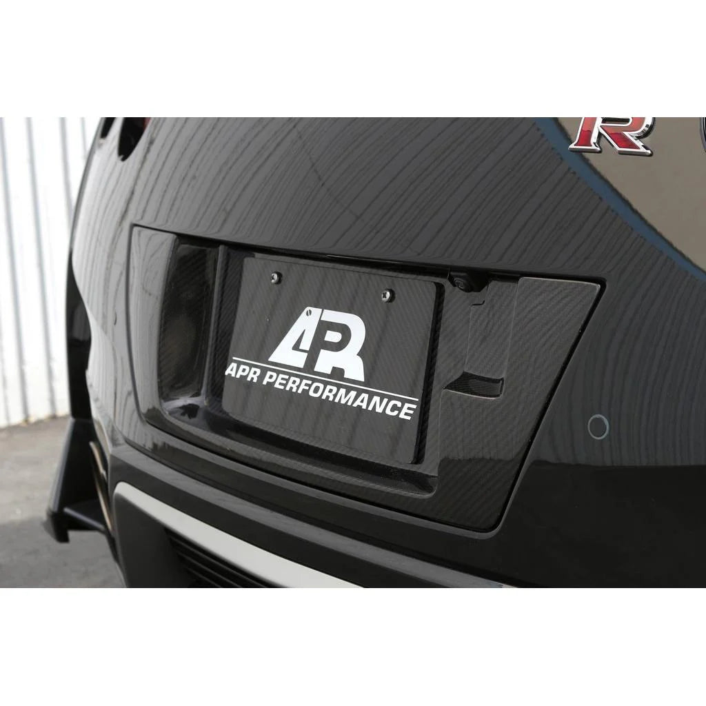 APR CARBON FIBER LICENSE PLATE BACKING: NISSAN GTR 12-16