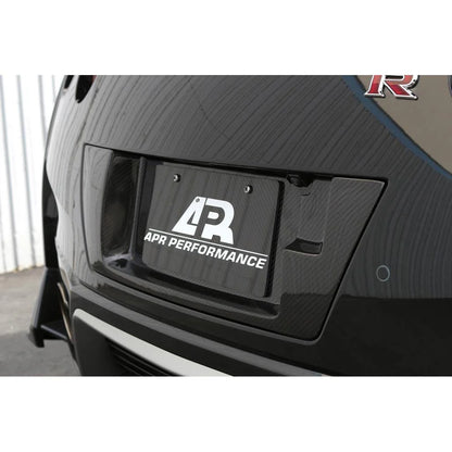 APR CARBON FIBER LICENSE PLATE BACKING: NISSAN GTR 12-16