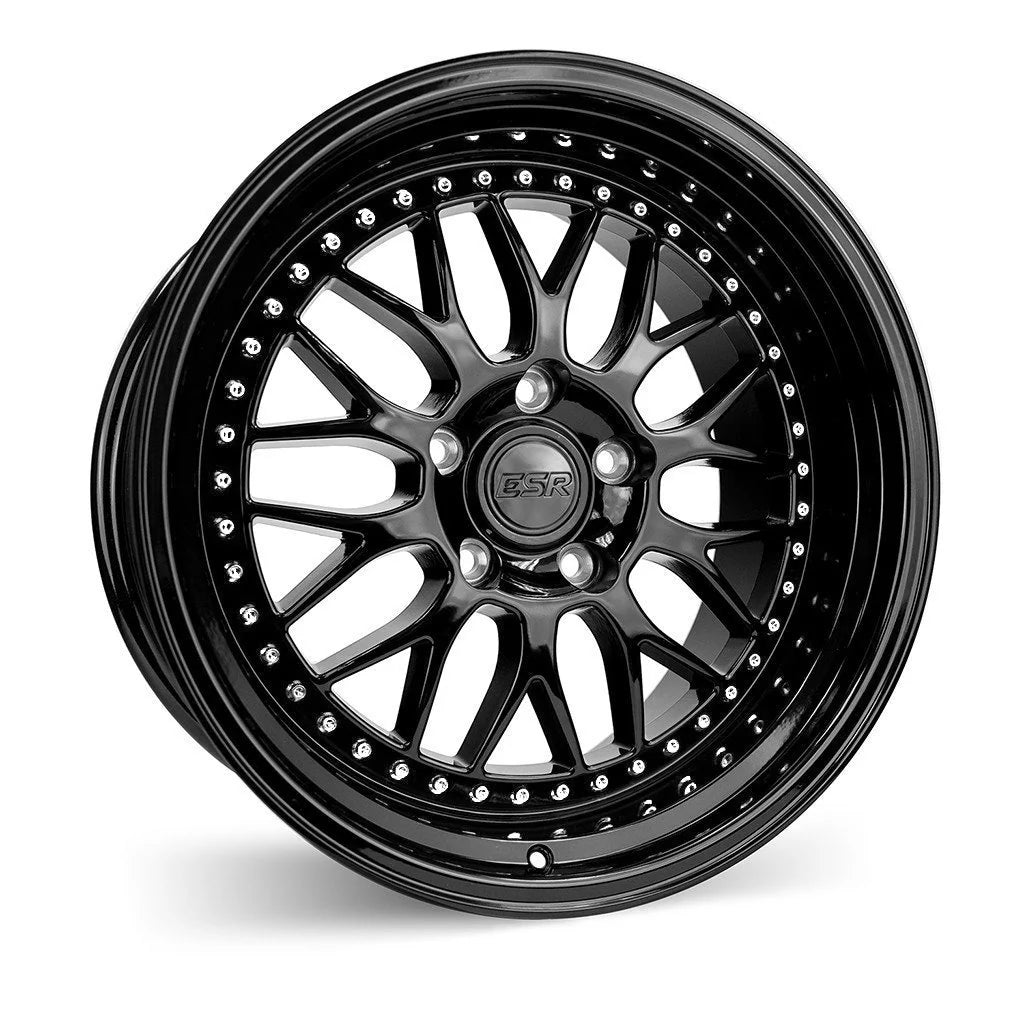 SR01 Gloss Black - 18x8.5 5x114.3 +30